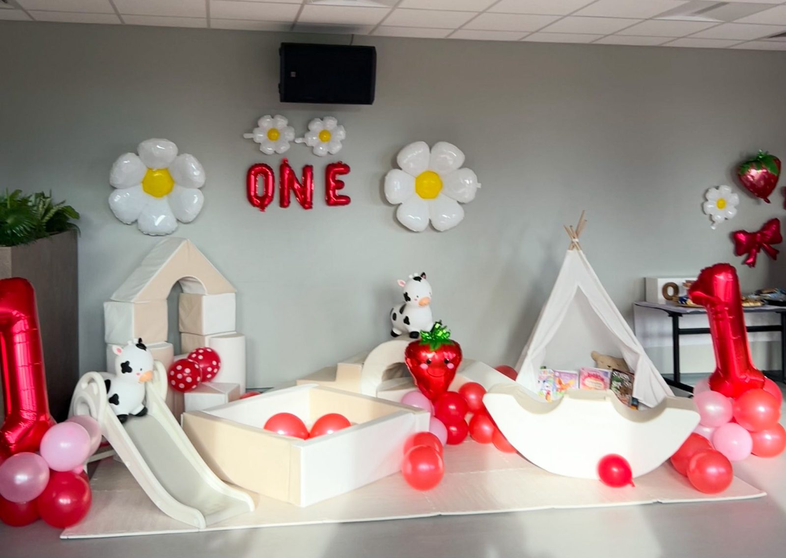 Setup at Karen's 1st Birthday Party